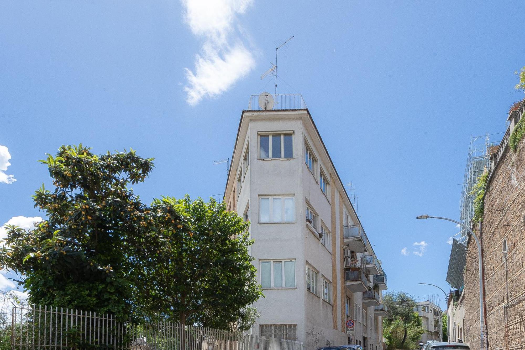 Khris Home Apartments - Trastevere Parini Rome Bagian luar foto
